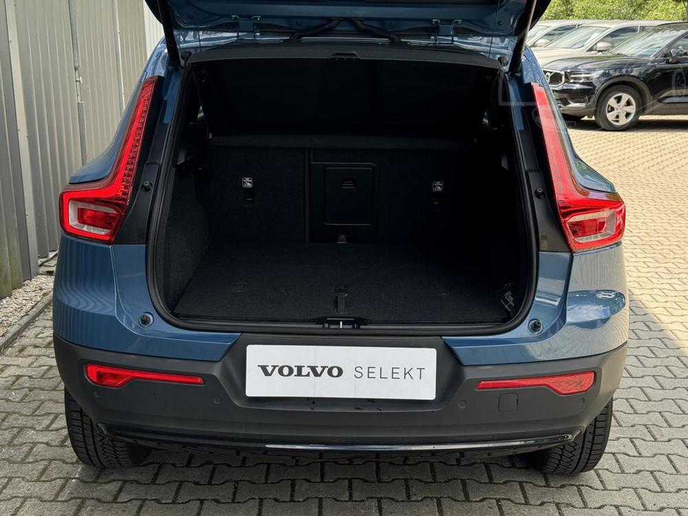 Volvo XC40 B4 (145kW) PLUS DARK | 1.MAJ.