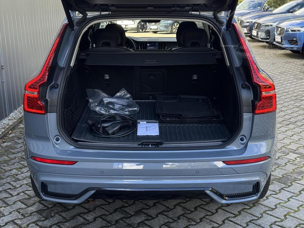 Volvo XC60 T8 AWD (335kW) | PLUS DARK