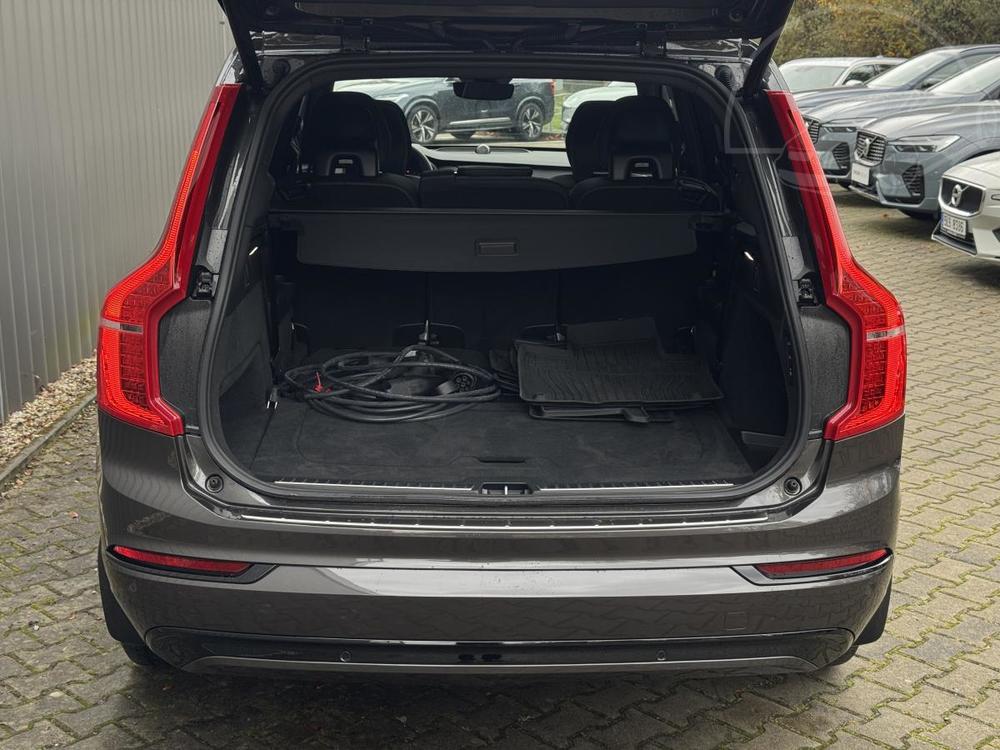 Volvo XC90 T8 AWD 335kW ULTIMATE DARK