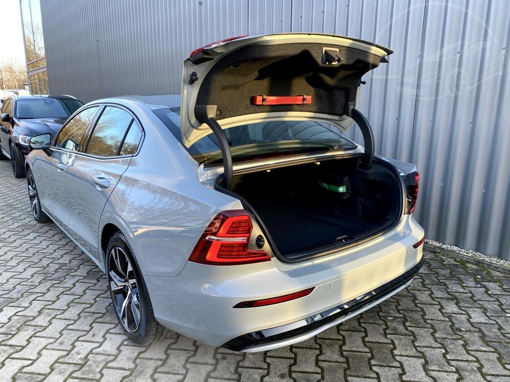 Volvo S60 B5 (benzn) AWD // ULTIMATE