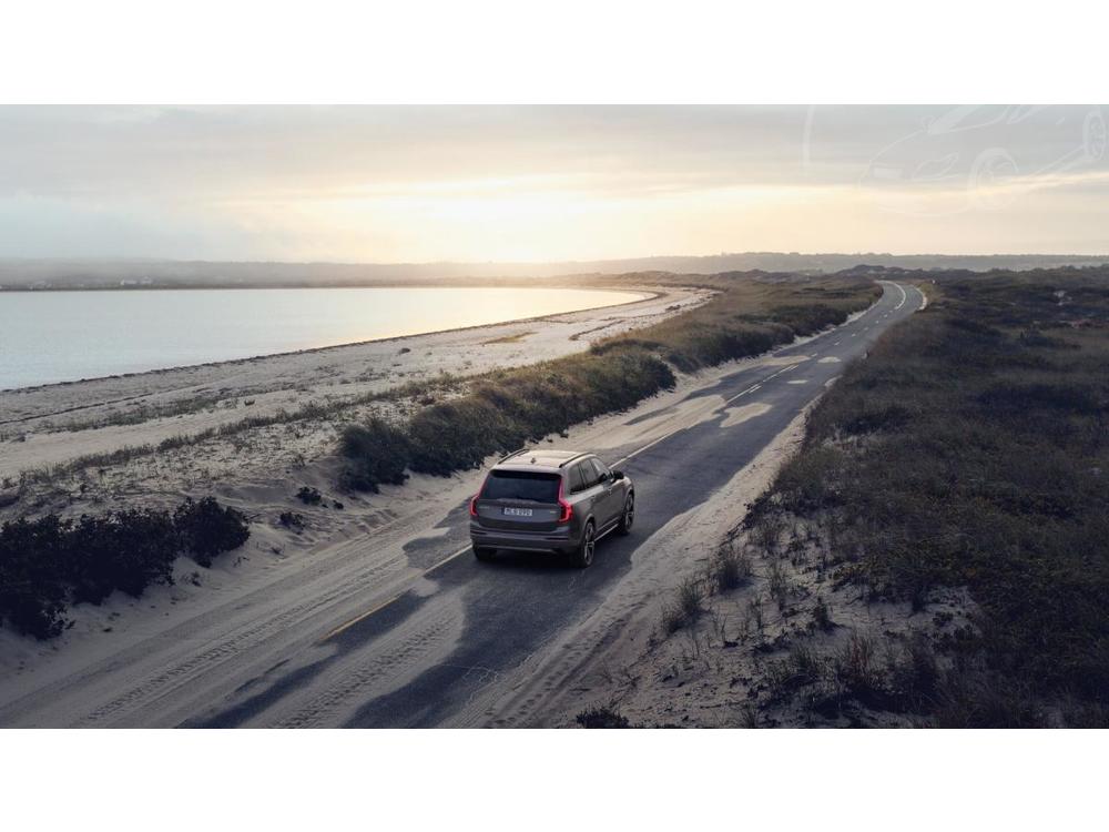 Volvo XC90 T8 AWD 335kW ULTIMATE DARK