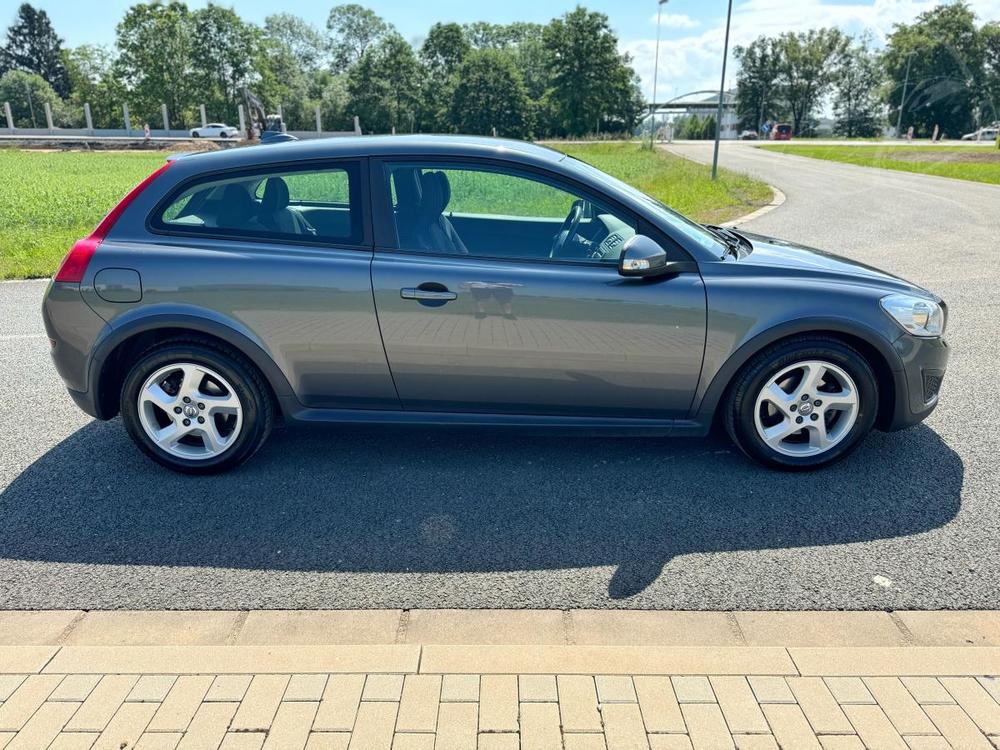 Volvo C30 1.6D DPH 1.MAJITEL KLIMA TOP