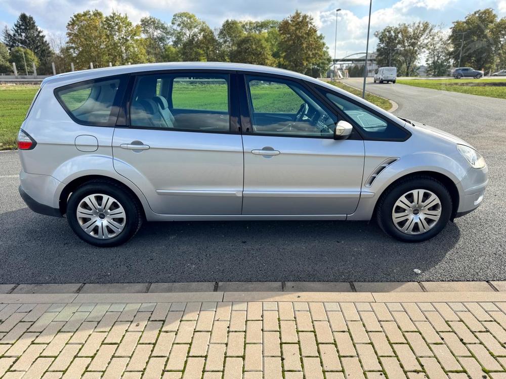 Ford S-Max 2.0 1.MAJITEL SERVIS JEN FORD