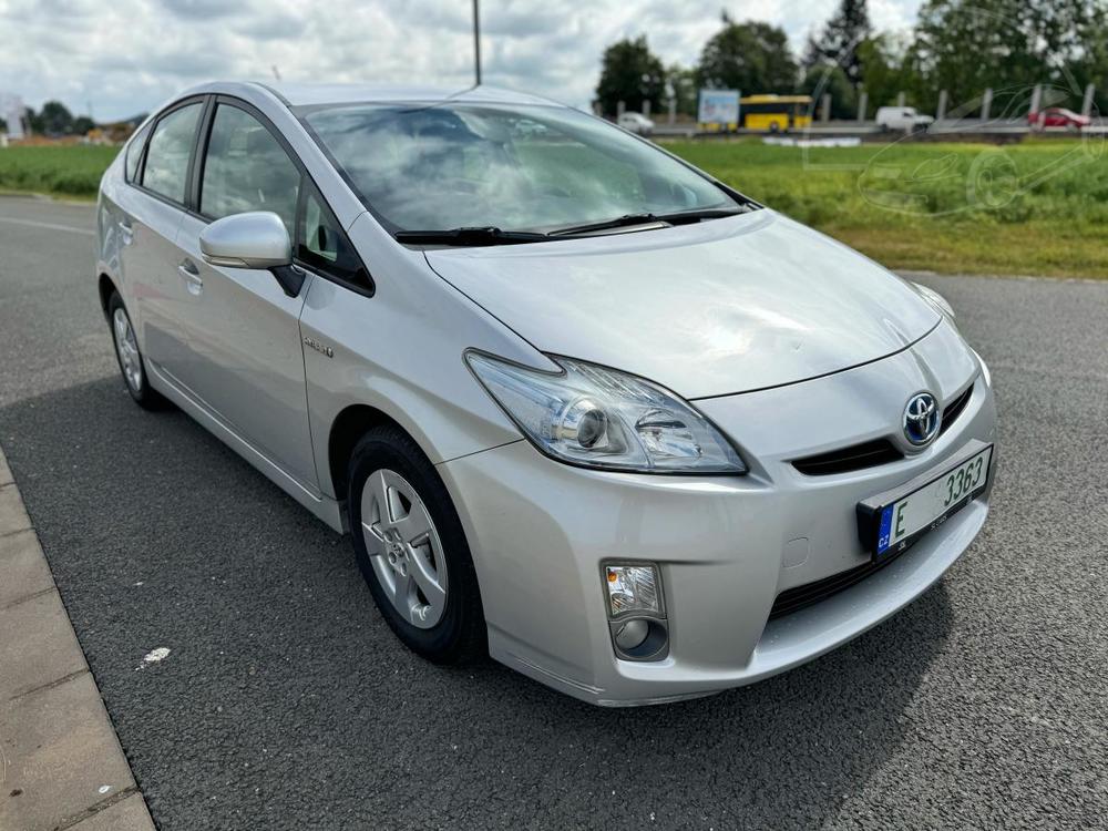 Toyota Prius 1.8 HYBRID KEYLESS HEAD-UP