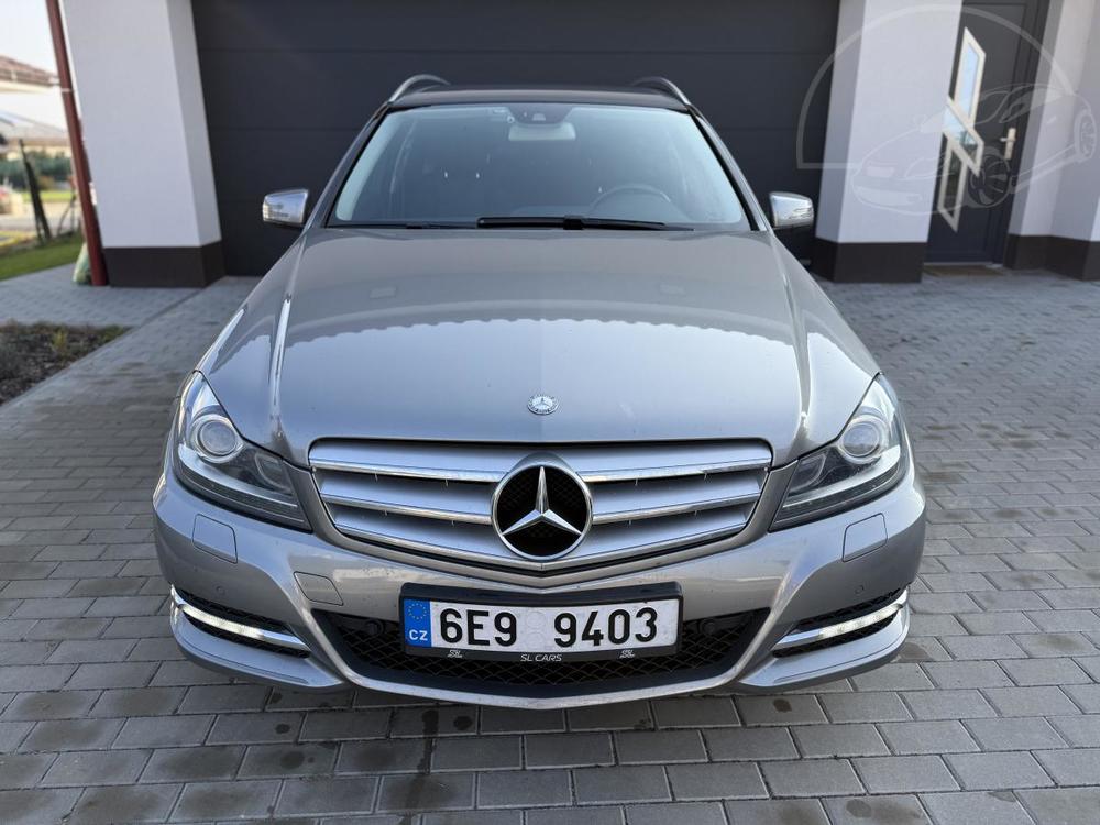 Mercedes-Benz C 2.2 CDI NAVI TAN SERVISKA