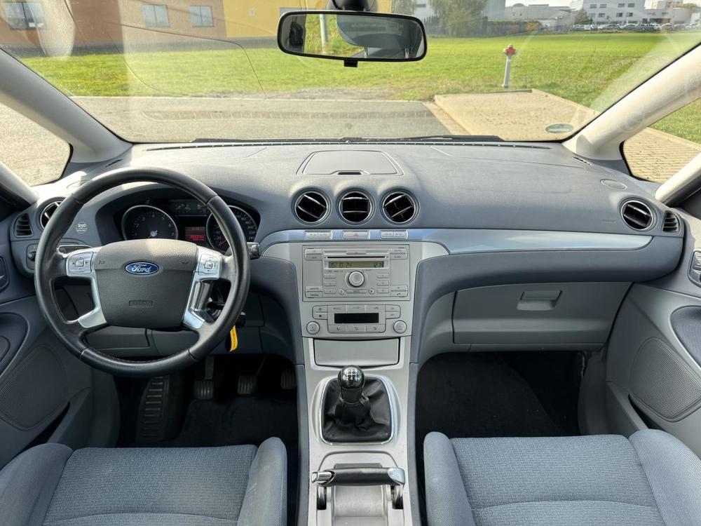 Ford S-Max 2.0 1.MAJITEL SERVIS JEN FORD