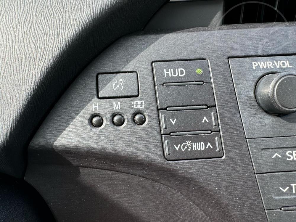 Toyota Prius 1.8 HYBRID KEYLESS HEAD-UP