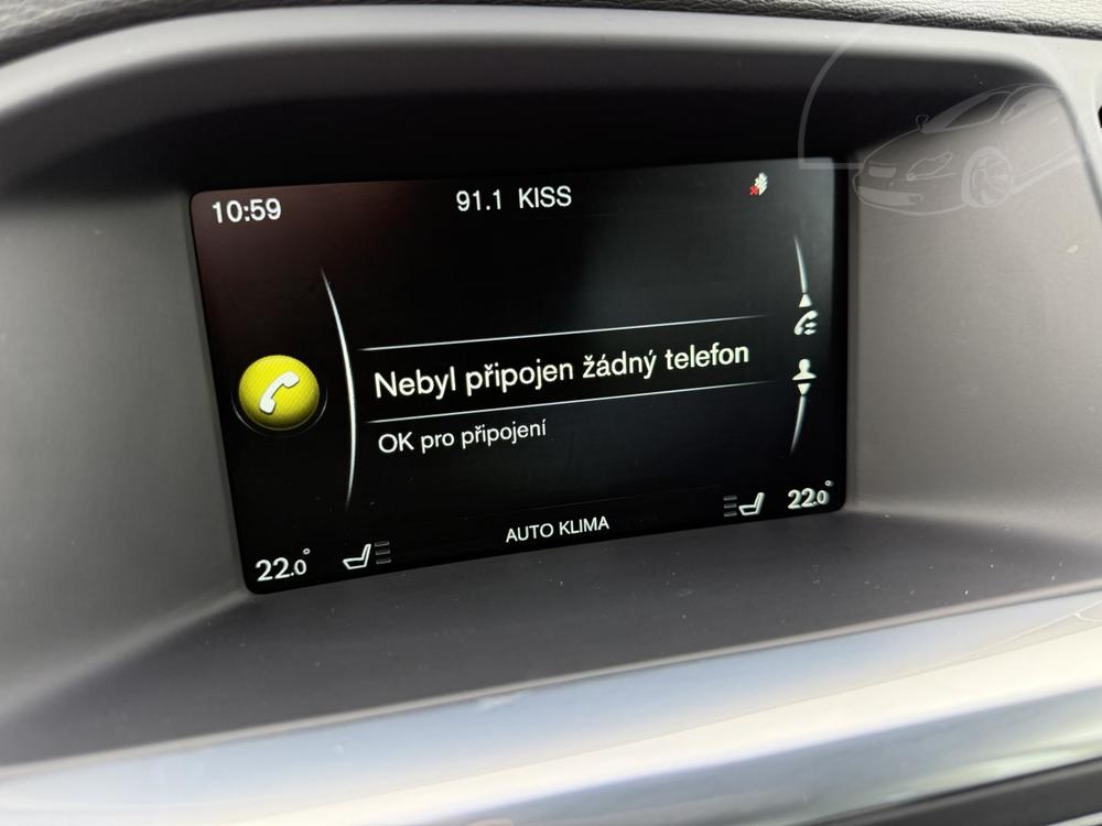 Volvo V60 2.0 D3 5-VLEC NAVIGACE XENONY