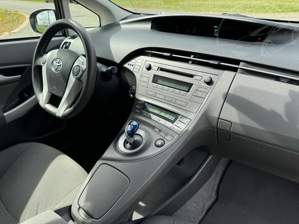 Toyota Prius 1.8 HYBRID KEYLESS HEAD-UP