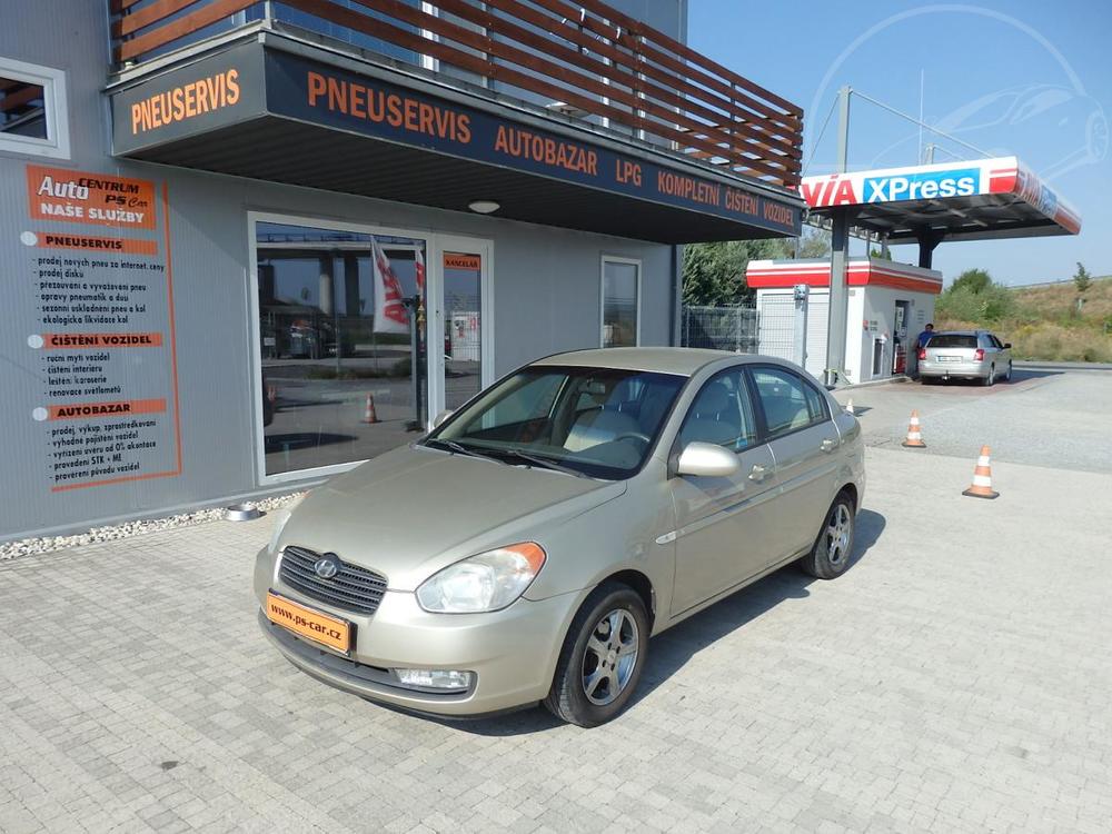 Hyundai Accent 1.4 ABS, ZÁLOHOVÁNO