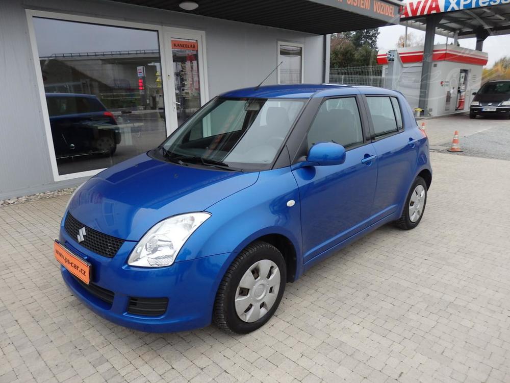 Suzuki Swift 1,3i KLIMA, ZLOHOVNO