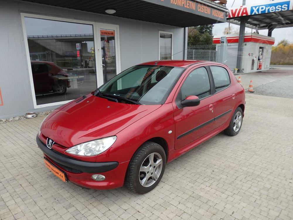 Peugeot 206 1,1i 44kW ZLOHOVNO