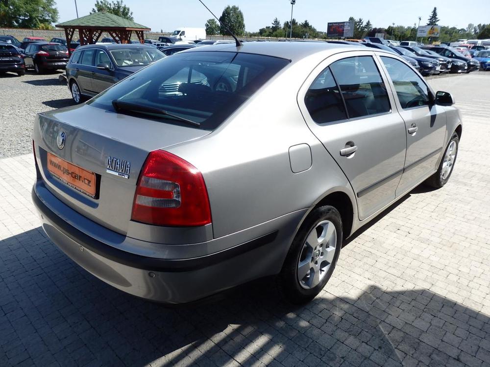 koda Octavia 1.6i ZLOHOVNO