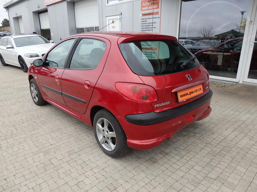 Peugeot 206 1,1i 44kW ZLOHOVNO