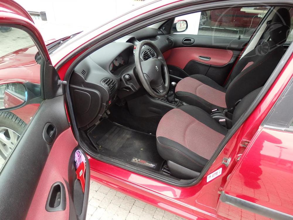 Peugeot 206 1,1i 44kW ZLOHOVNO