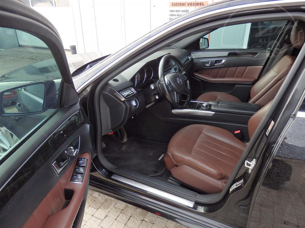 Mercedes-Benz E 350 BLUETEC 4MATIC