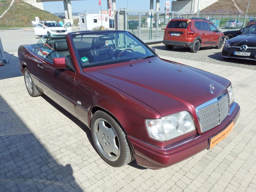 Mercedes-Benz 124 E320 CABRIO 162 kW