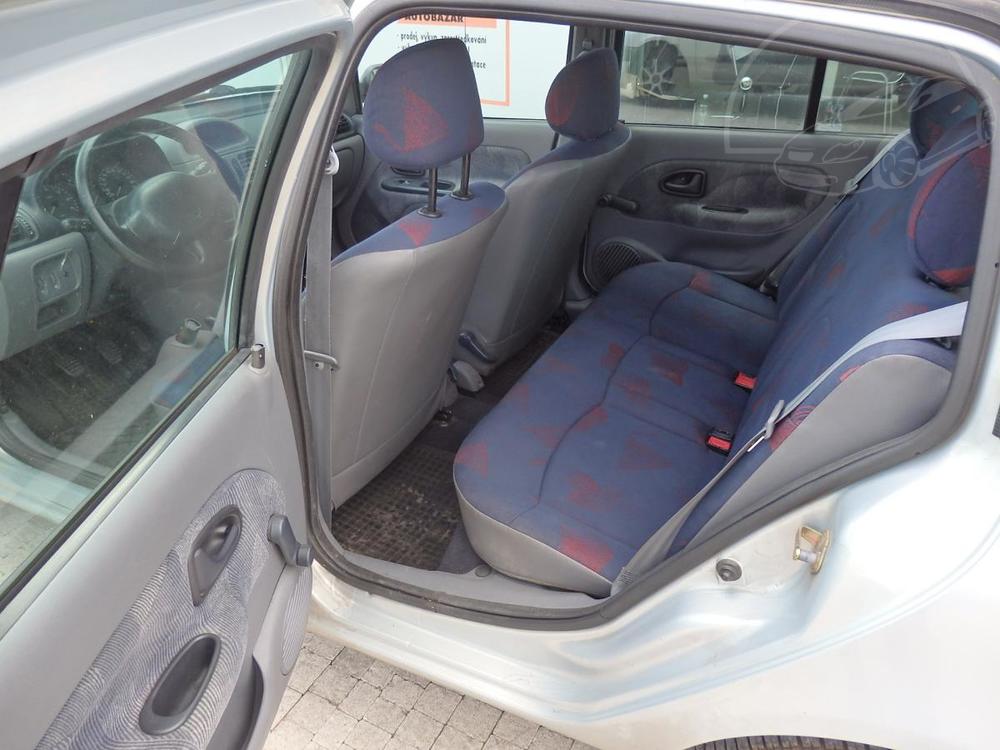 Renault Clio 1.1i 43kW ZLOHOVNO