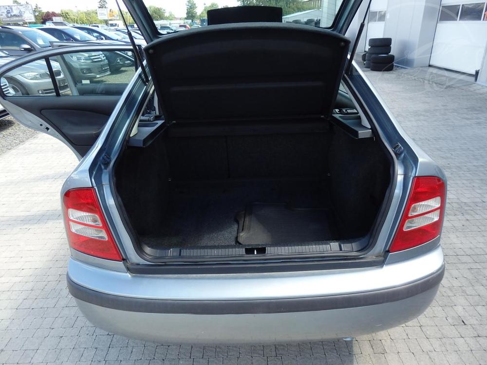 koda Octavia 1.6i 2x AIRBAG