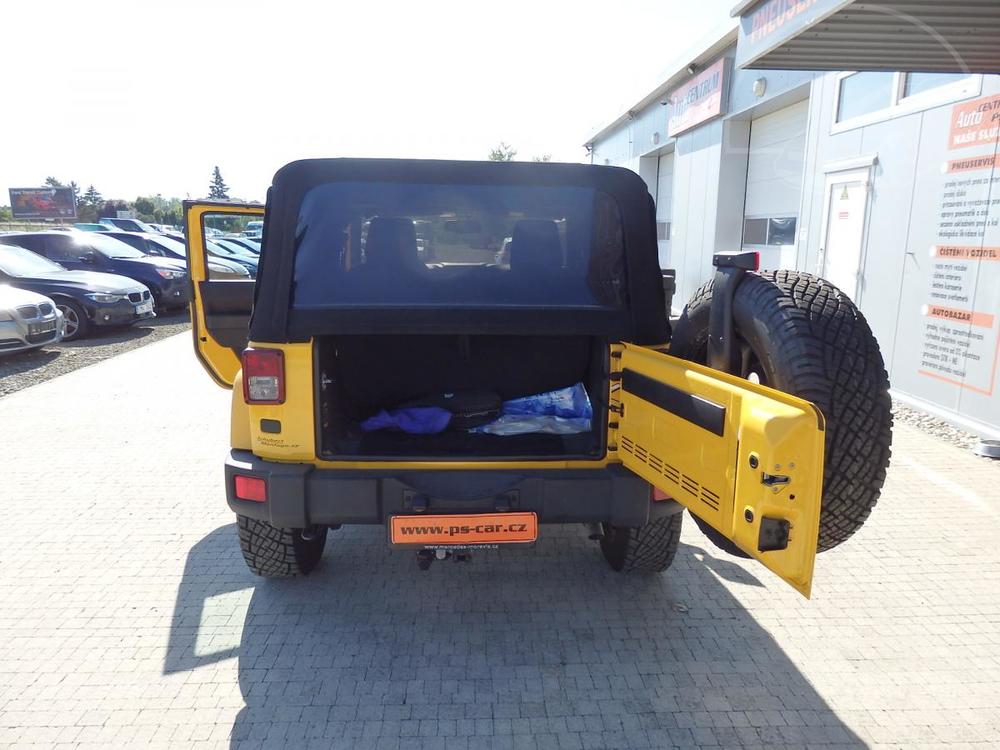 Jeep Wrangler 2,8 CRD RUBICON, 2x STECHA