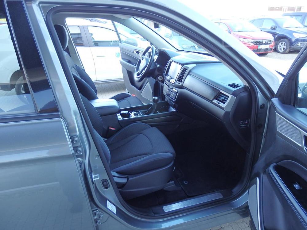 SsangYong Rexton 2.2 D 4WD NAVIGACE