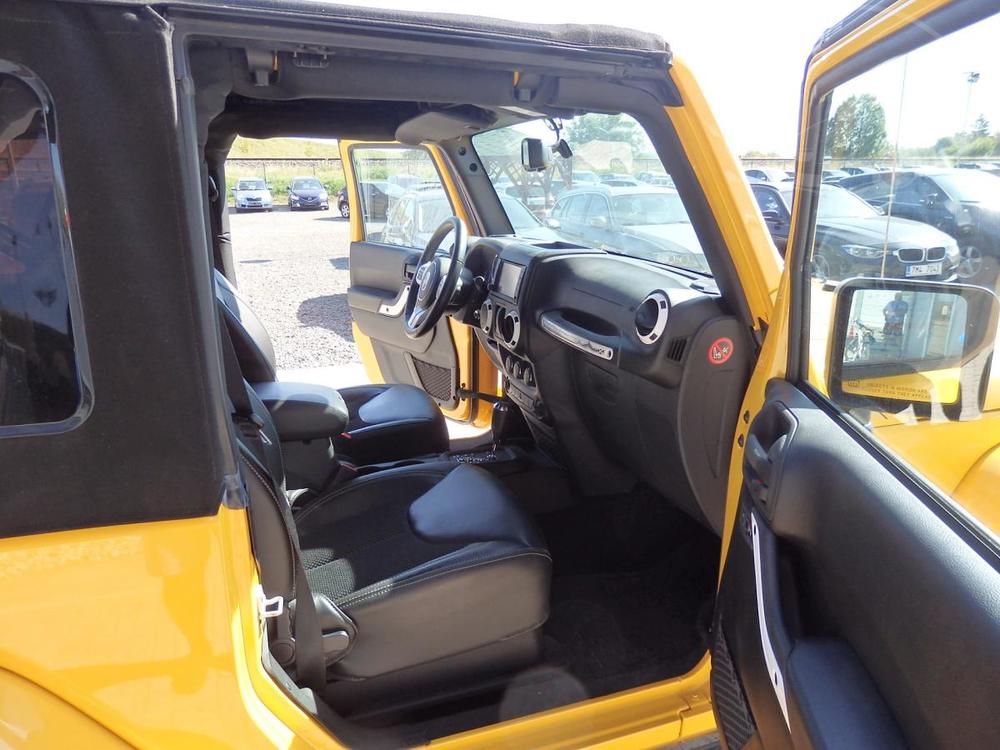 Jeep Wrangler 2,8 CRD RUBICON, 2x STECHA