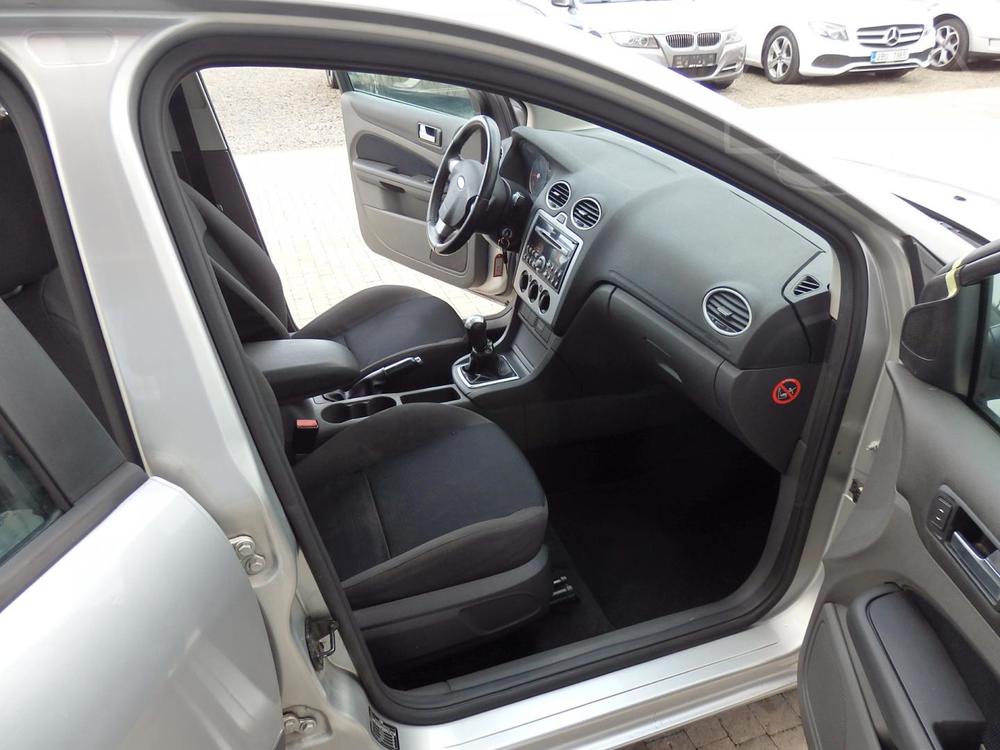 Ford Focus 1.6 16V KLIMA, 6x AIRBAG