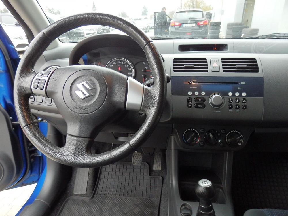 Suzuki Swift 1,3i KLIMA, ZLOHOVNO