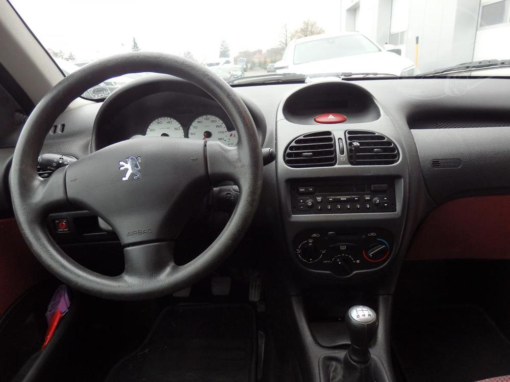 Peugeot 206 1,1i 44kW ZLOHOVNO