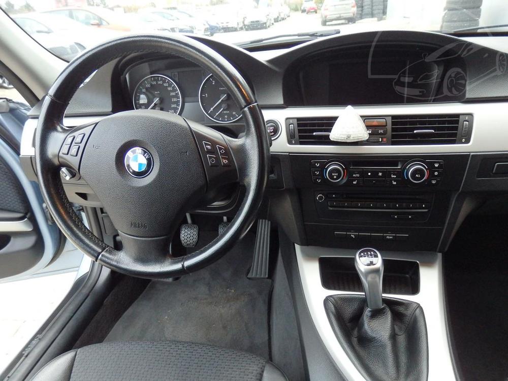 BMW 320 D XENONY, NAVI, PDC