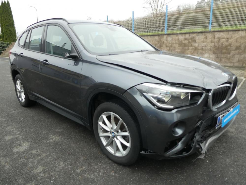 BMW X1 sDrive 18i automat navigace  o