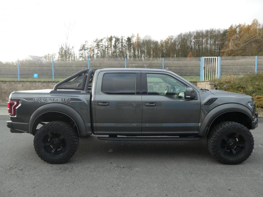 Ford F-150 RAPTOR SUPERCREW