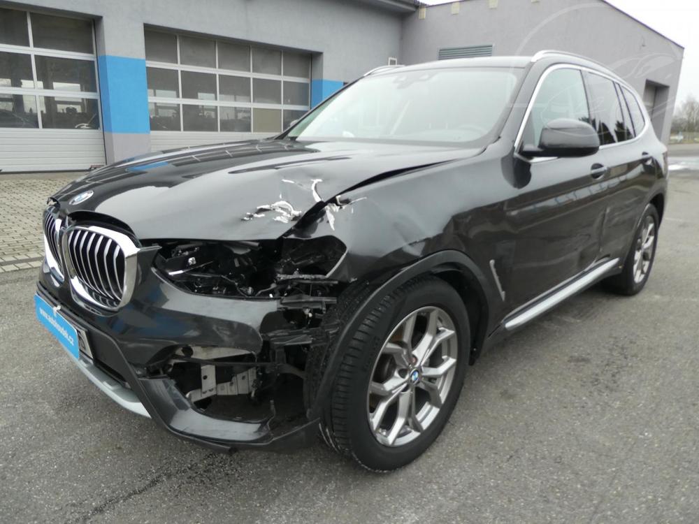 BMW X3 2,0i 135kW XDRIVE X-LINE