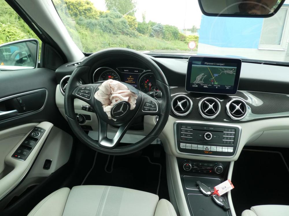 Mercedes-Benz GLA 200 D 4x4 automat navigace