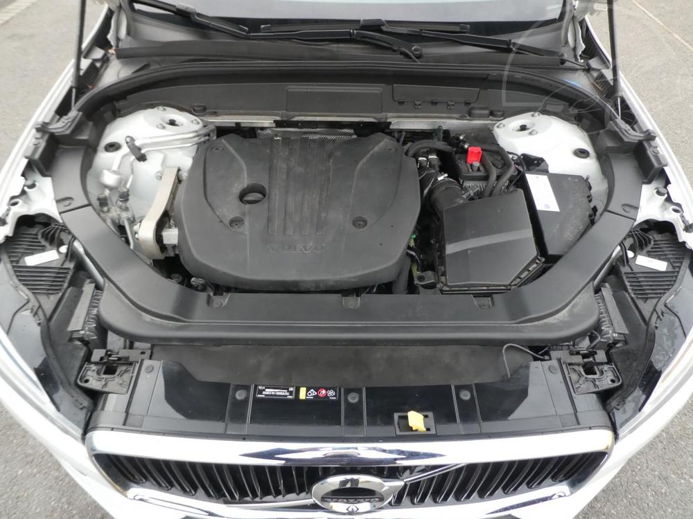 Volvo XC60 2,0i 184kW Momentum Pro