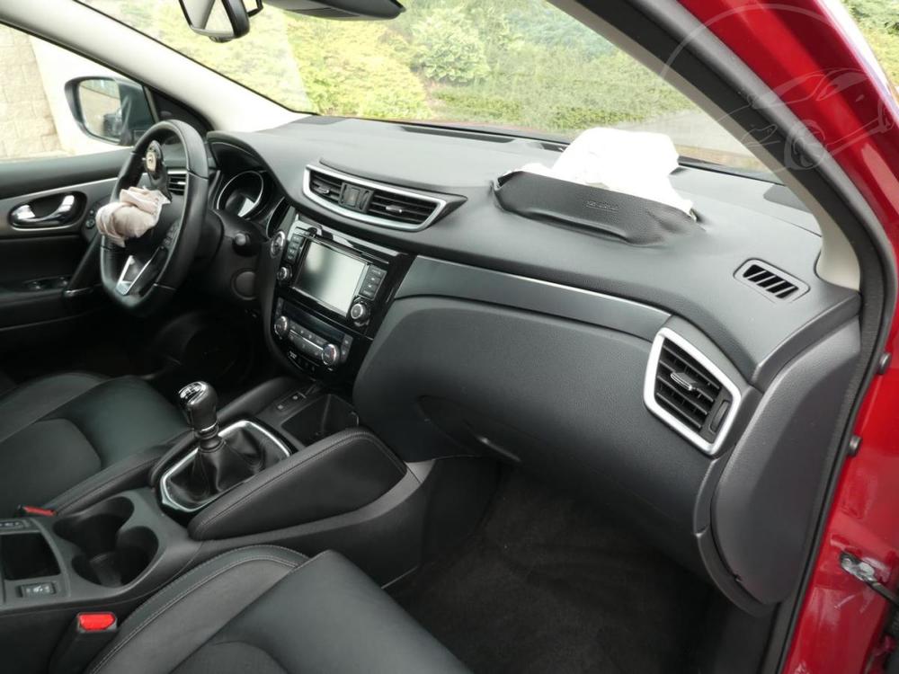 Nissan Qashqai 1,7DCi 4x4  navi panorama