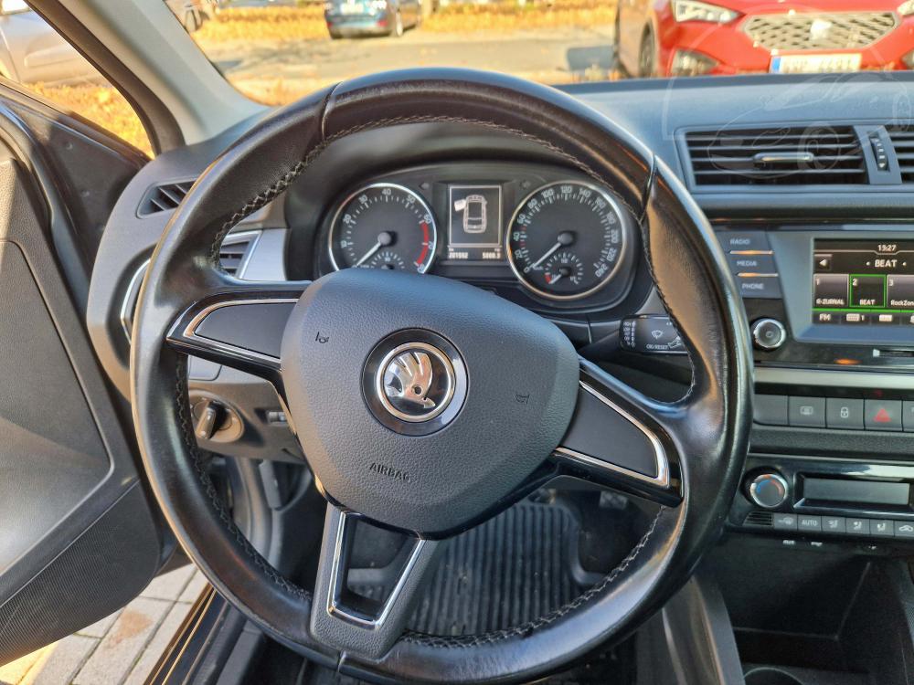 koda Fabia 1,0 TSI, 81kW, servis. kniha