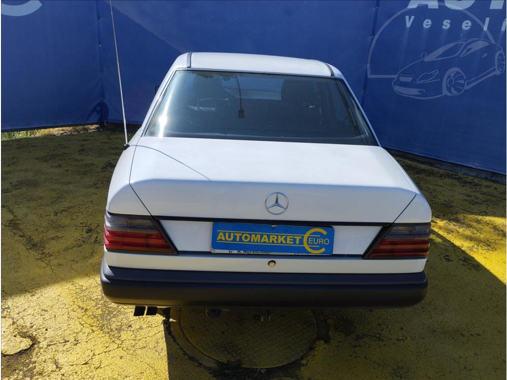 Mercedes-Benz 124 2,6 i 118 KW