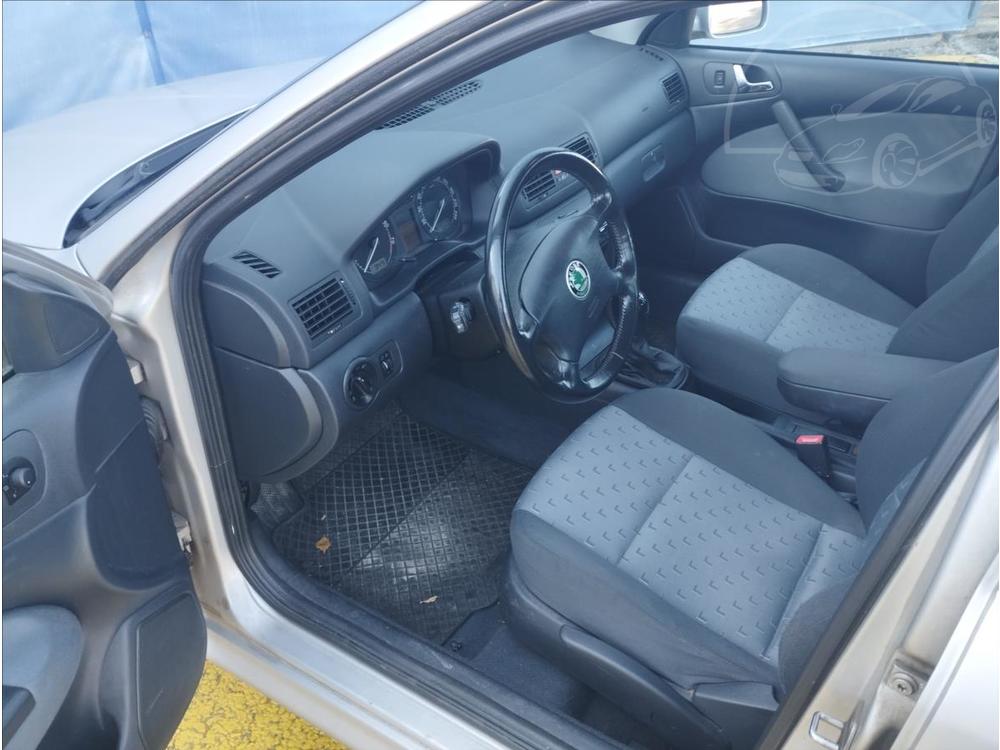 koda Octavia 1,6 Ambiente Combi