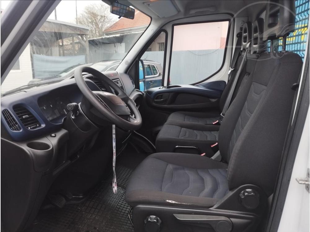 Iveco Daily 2,3 115KW Valnk, Automat