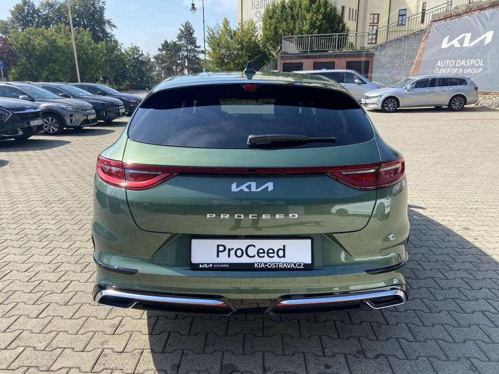 Kia ProCeed 1,5 7DCT GT LINE PLUS DEMO