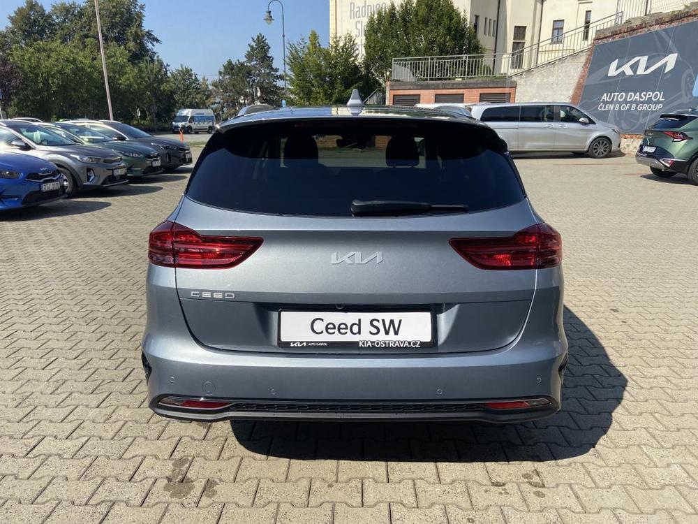 Kia Ceed SW CD 1,5 T-GDi 7DCT TOP 2025