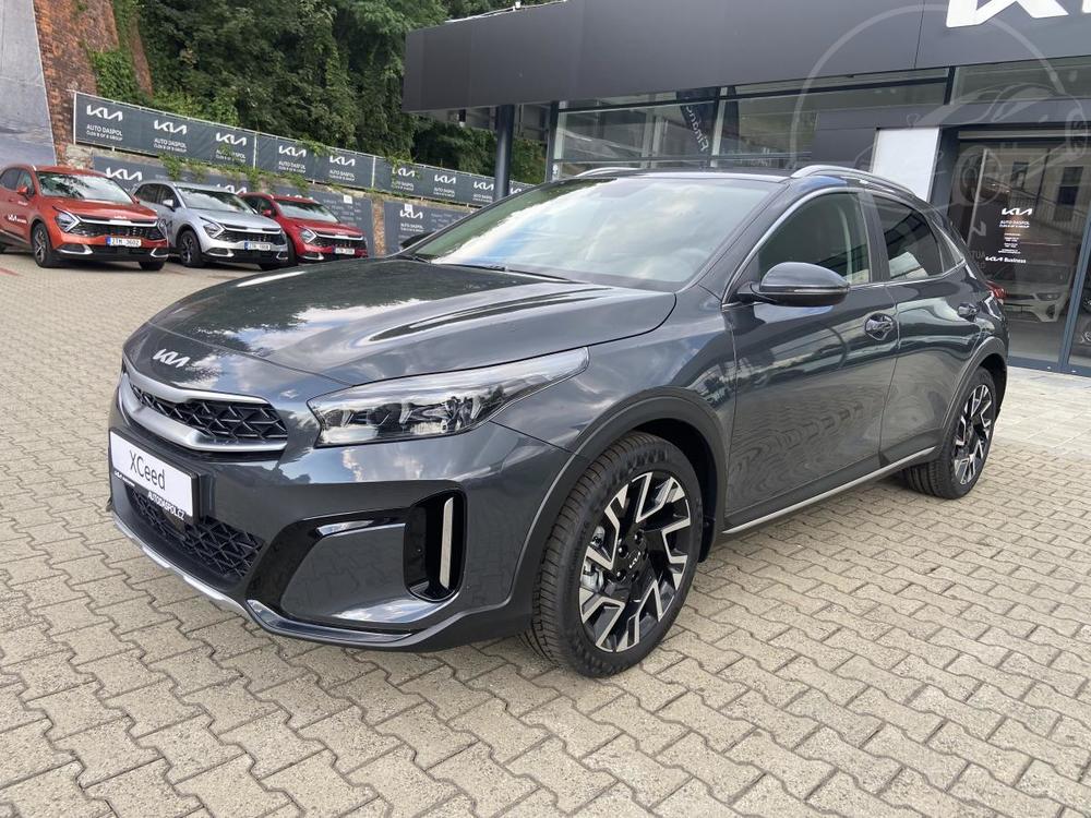 Kia XCeed 1,5 TOP automat *ref. vz*