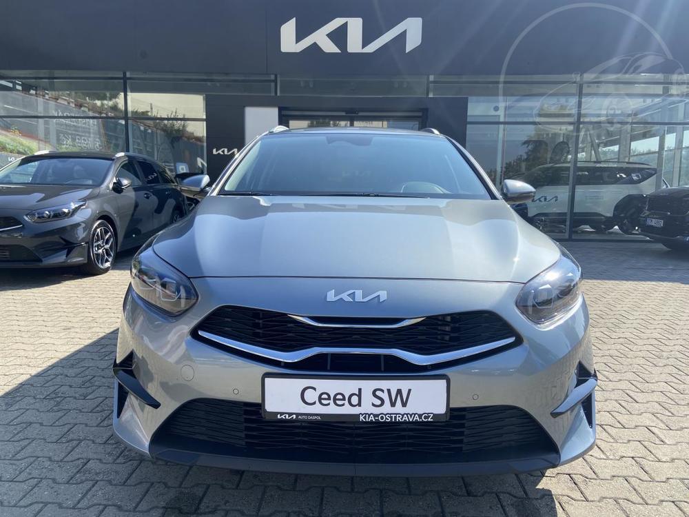 Kia Ceed SW CD 1,5 T-GDi 7DCT TOP 2025