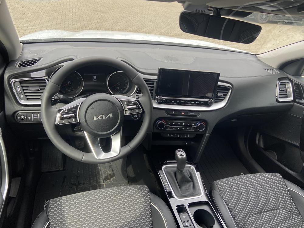 Kia XCeed 1,5 T-GDi GPF 7DCT TOP (2025)