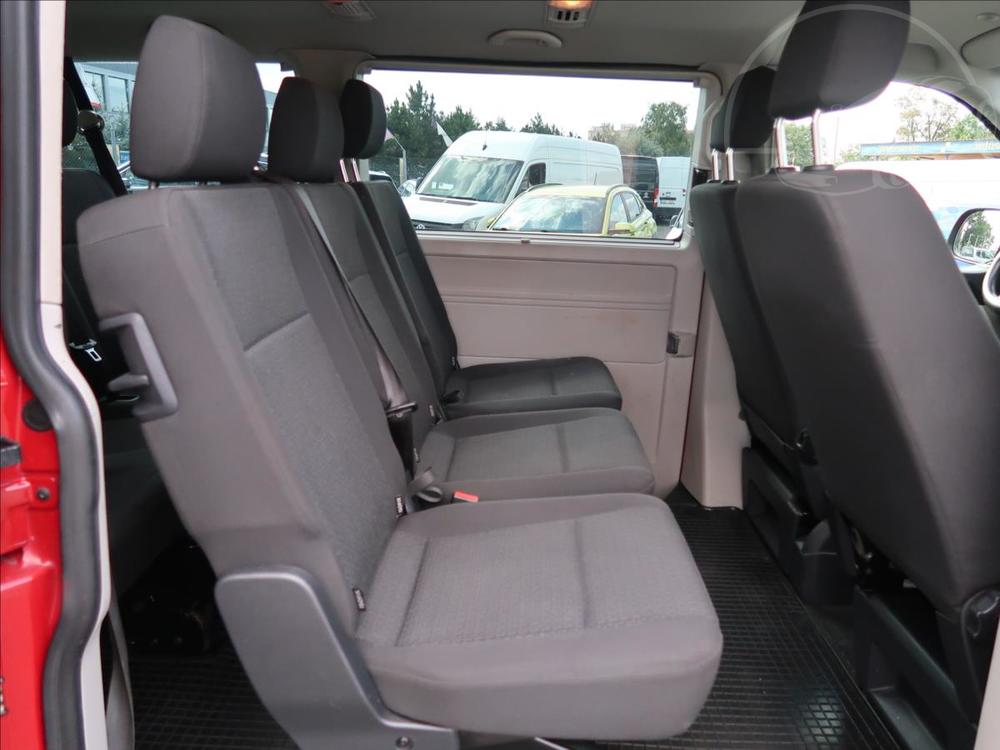 Volkswagen Caravelle 2,0 TDi,110kW,1maj,8mst,DPH