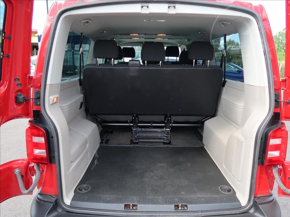 Volkswagen Caravelle 2,0 TDi,110kW,1maj,8mst,DPH