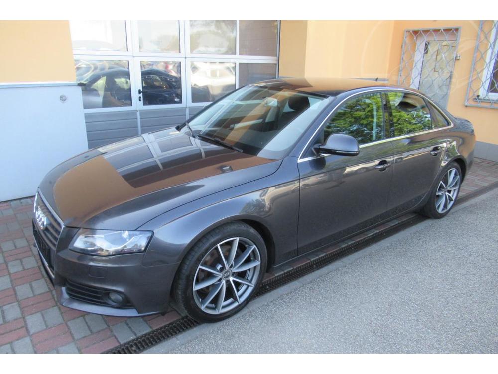 Prodm Audi A4 2.0 TDi AUT. KLIMA NAVI XENON