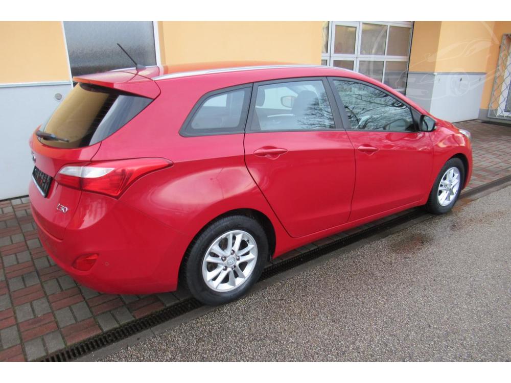 Hyundai i30 1.6i 16V AUT. KLIMA 1 MAJITEL