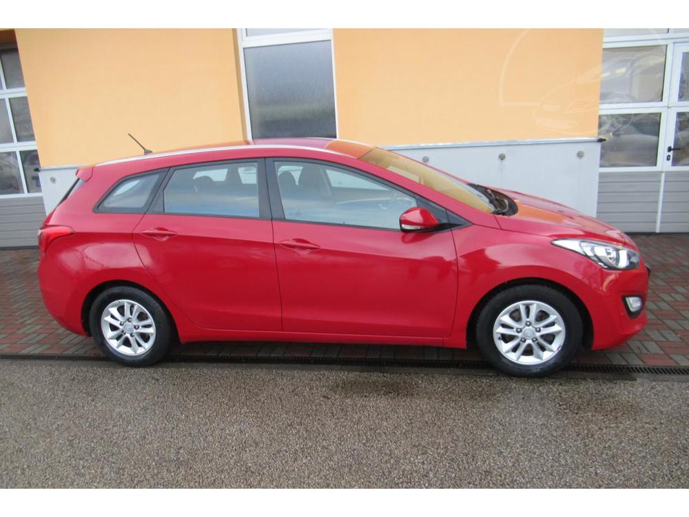 Hyundai i30 1.6i 16V AUT. KLIMA 1 MAJITEL